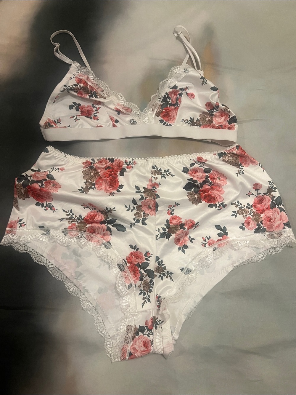Floral Lace-Trim Bralette & High-Waist Brief Set - White with Pink Roses
